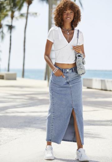 Юбка с накладными карманами