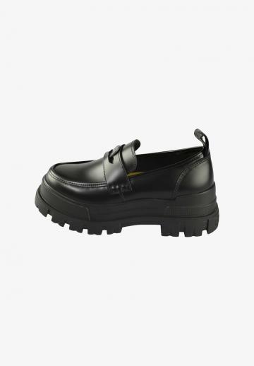 Полуботинки