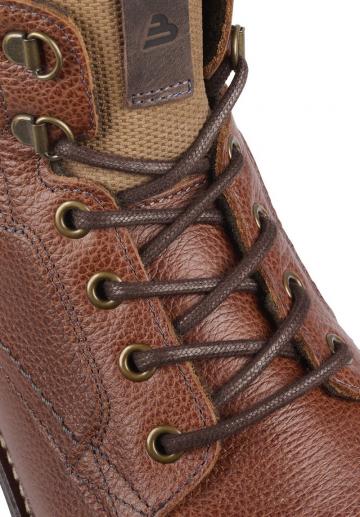 Ботинки на шнуровке