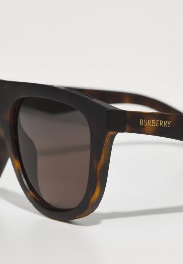 Солнечные очки