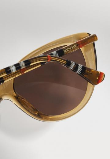 Солнечные очки