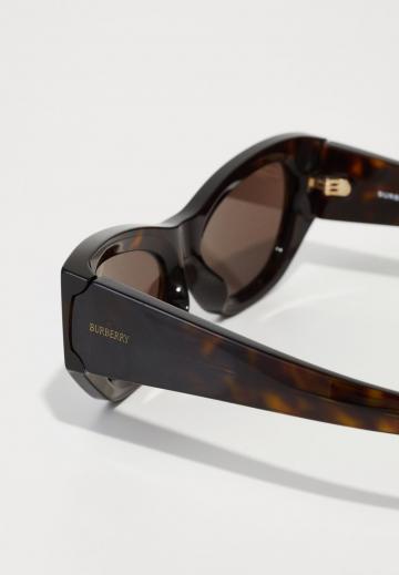 Солнечные очки