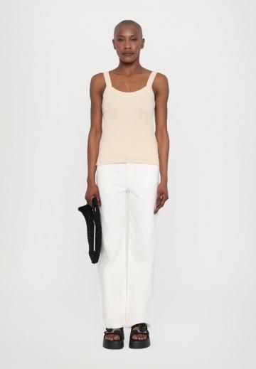 Джинсы бойфренда