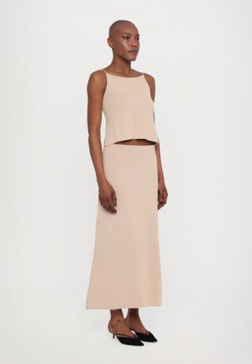 Топ на бретельках