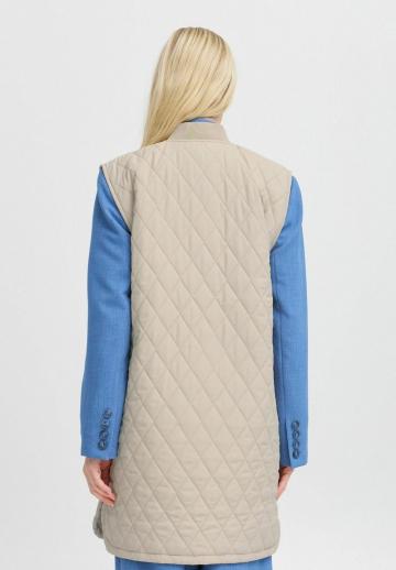 Длинный жилет