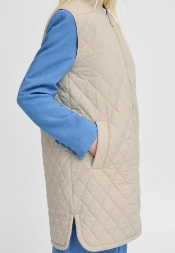 Длинный жилет