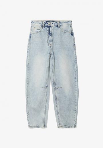 Свободные джинсы