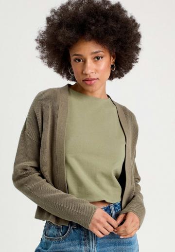 Вязаная кофта