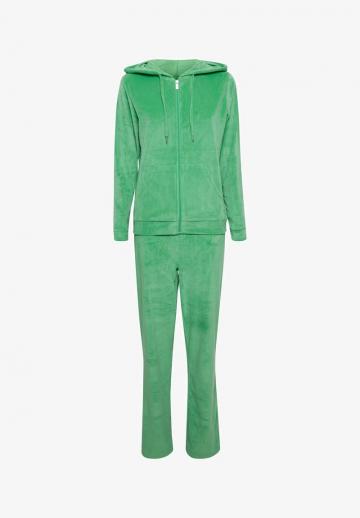 Спортивная куртка