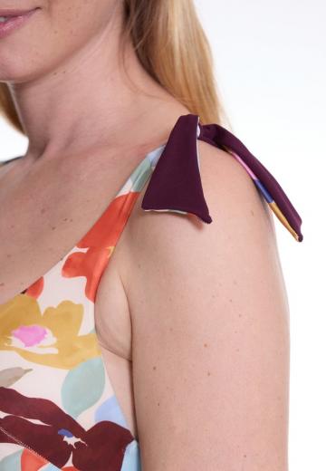 Слитный купальник