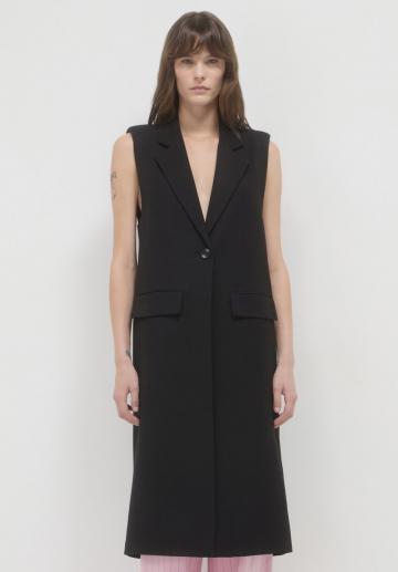 Длинный жилет
