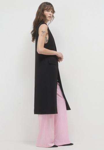 Длинный жилет