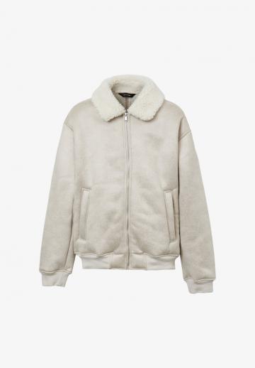 Куртка бомбер