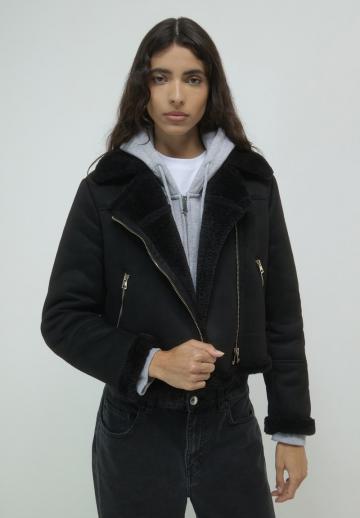 Короткая куртка