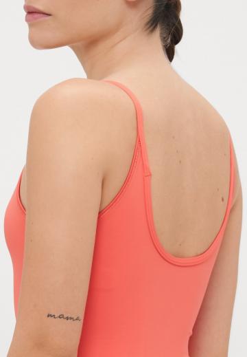 Слитный купальник