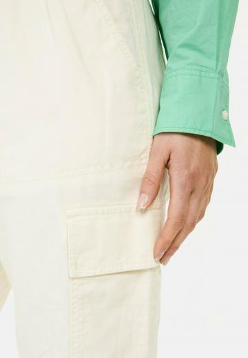 Брюки с накладными карманами