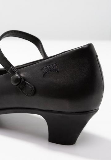 Туфли с ремешком