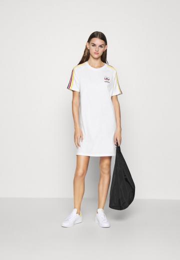 Короткое платье