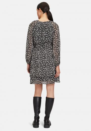 Короткое платье