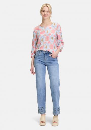 Прямые джинсы