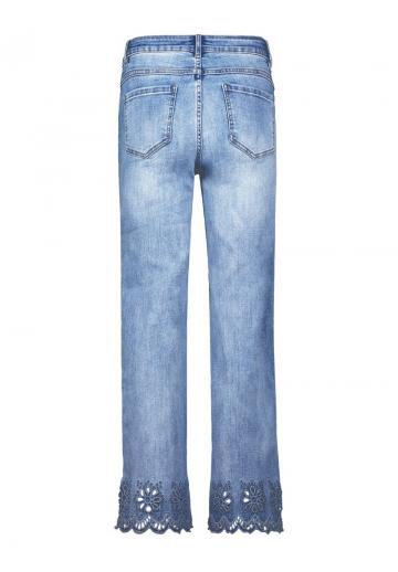 Прямые джинсы