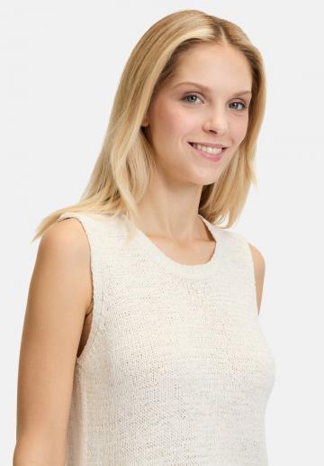 Пуловер без рукавов