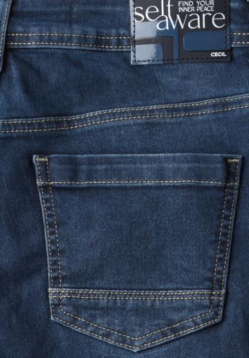 Джинсовые шорты