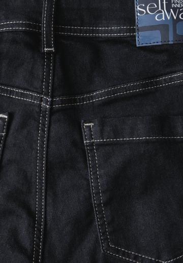 Короткие джинсы