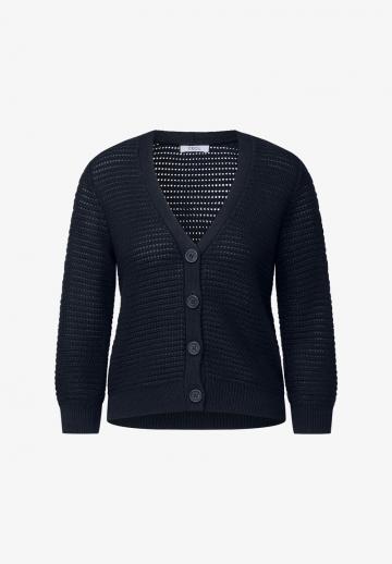 Вязаная кофта