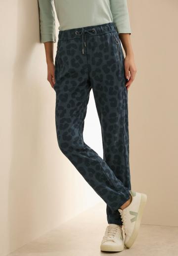 Узкие брюки