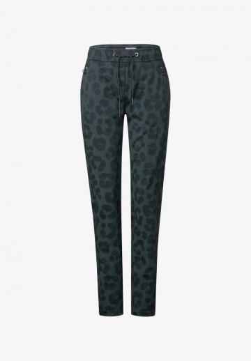 Узкие брюки