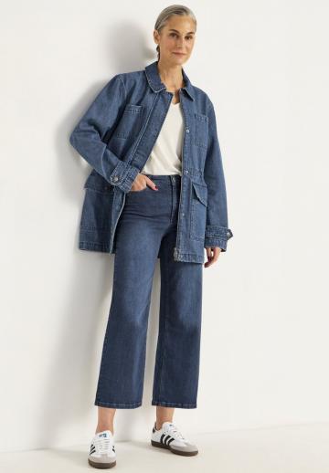 Короткие джинсы