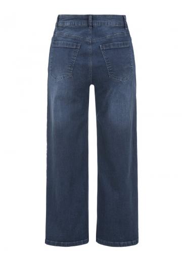 Короткие джинсы