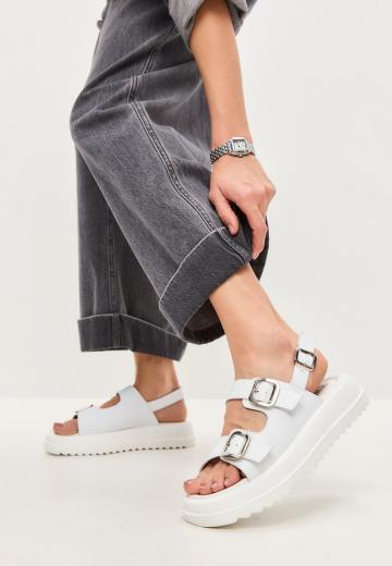 Босоножки на платформе