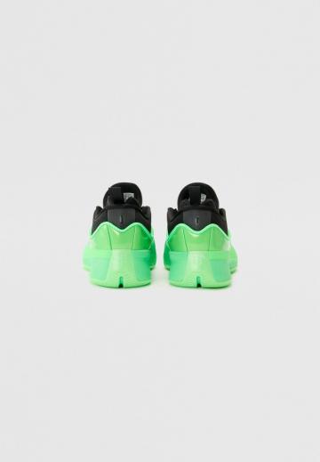 Баскетбольные кроссовки