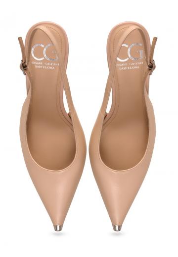 Туфли на высоком каблуке