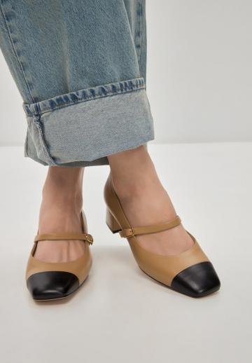 Туфли с высоким носом