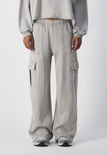 Брюки с накладными карманами