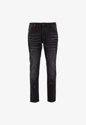 Узкие джинсы