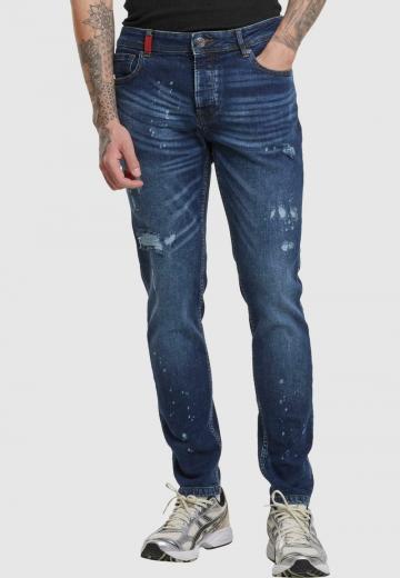 Узкие джинсы