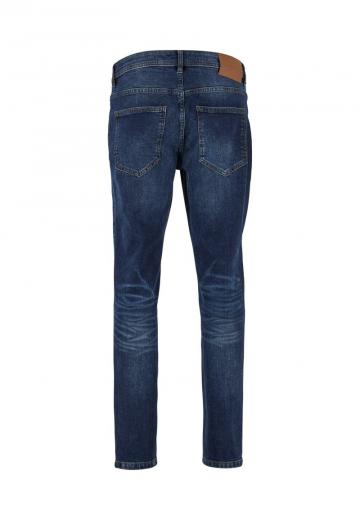 Узкие джинсы