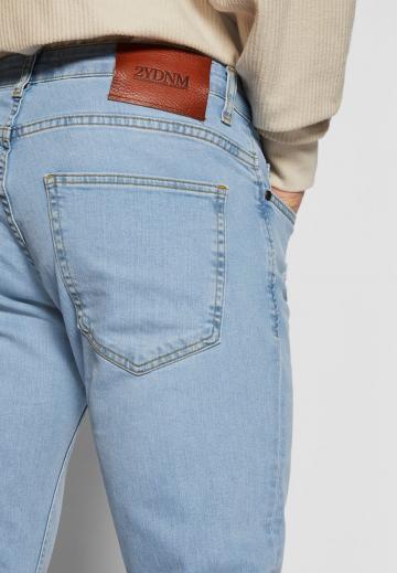 Узкие джинсы