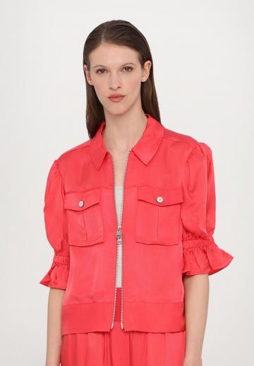 Брюки с накладными карманами