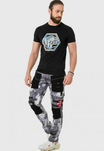 Узкие джинсы