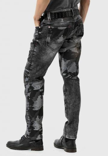 Узкие джинсы