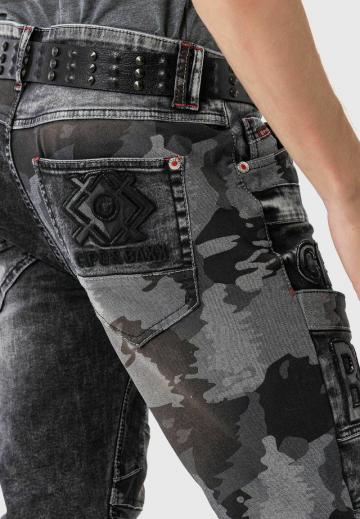 Узкие джинсы