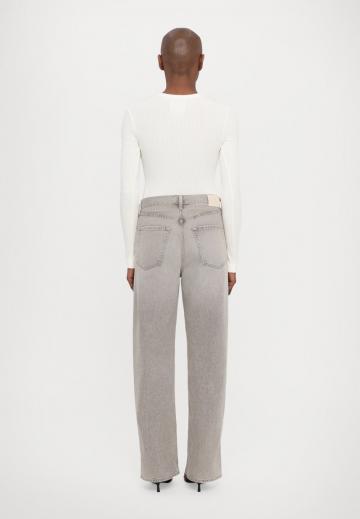 Джинсы бойфренда