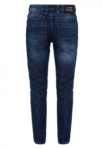 Узкие джинсы