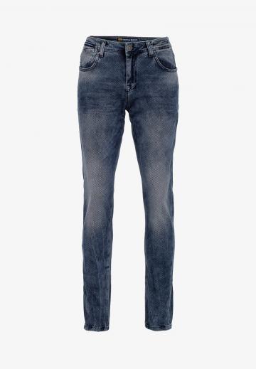 Узкие джинсы