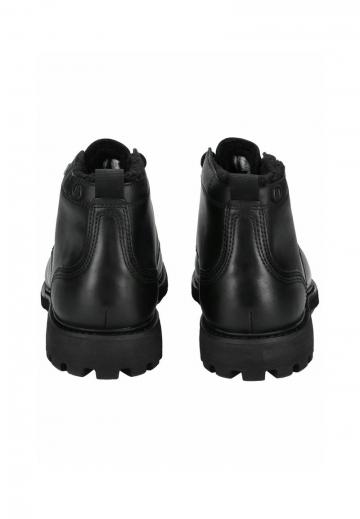 Зимние ботинки